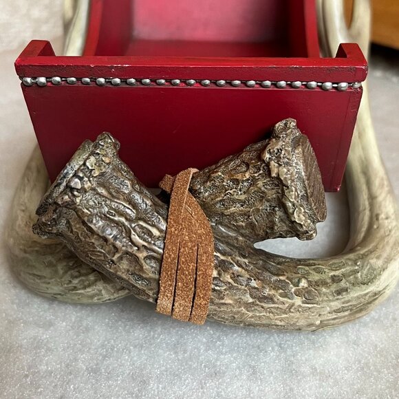 MIDWEST - 2-Piece Antler Sleigh -- Excellent Condition - Picture 3 of 9